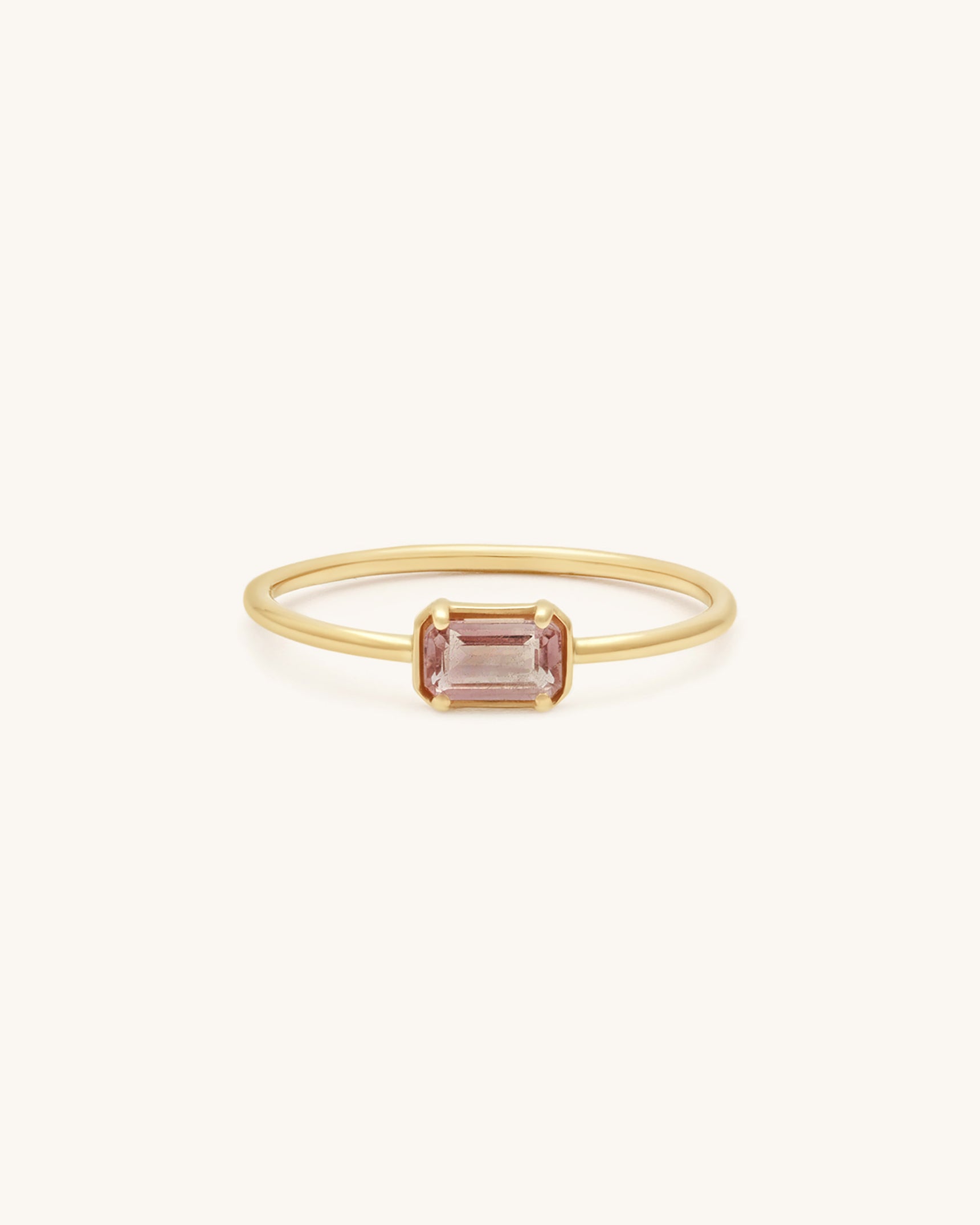 Esmé Ring