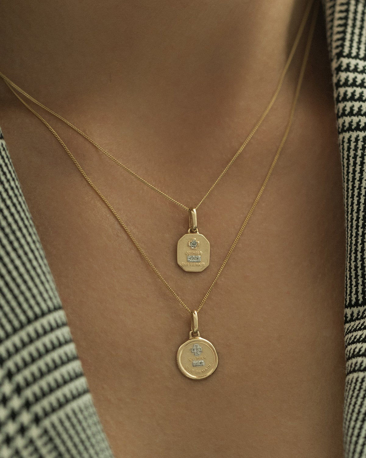 Love Token Pendant Round