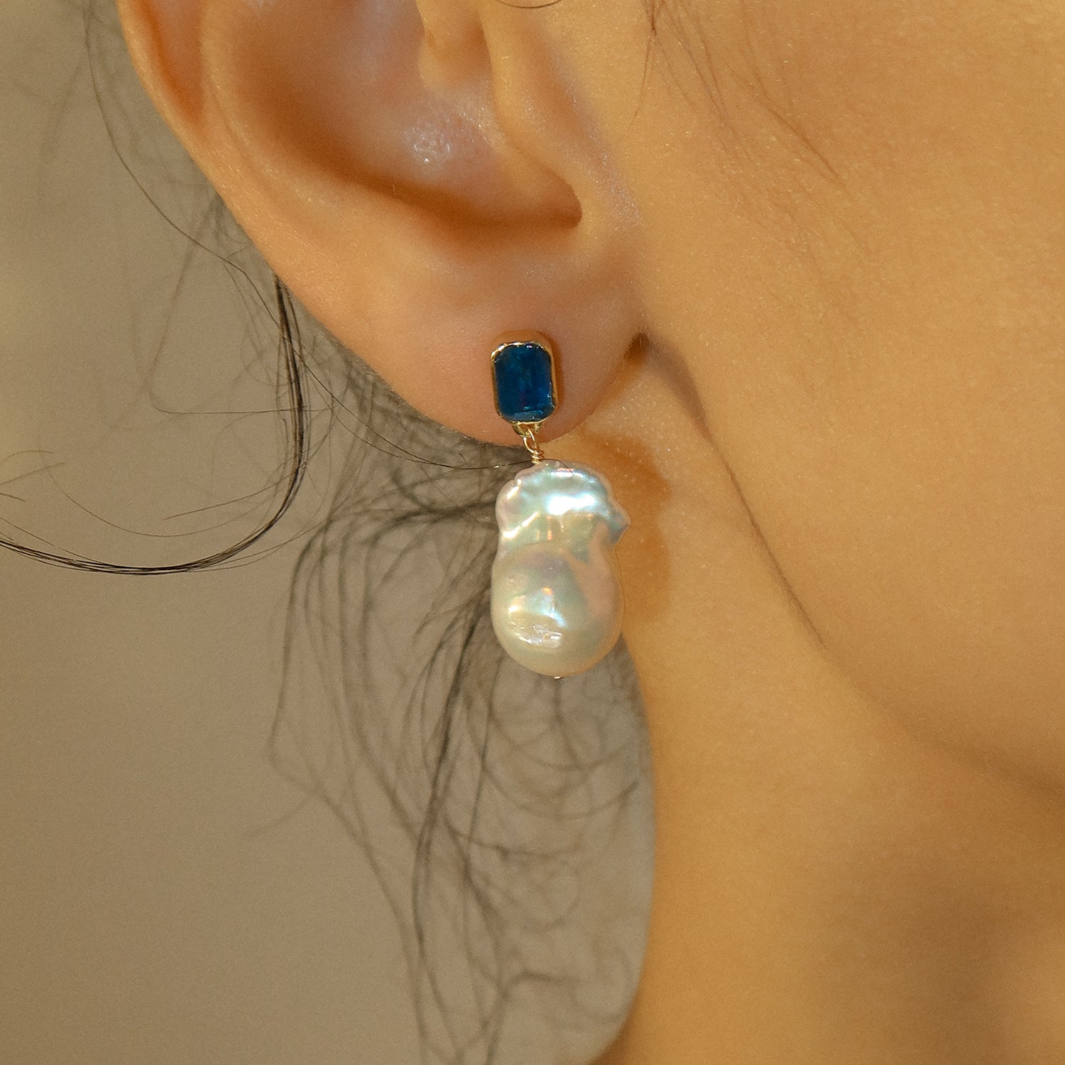 Kyanite Baroque Mid Drop