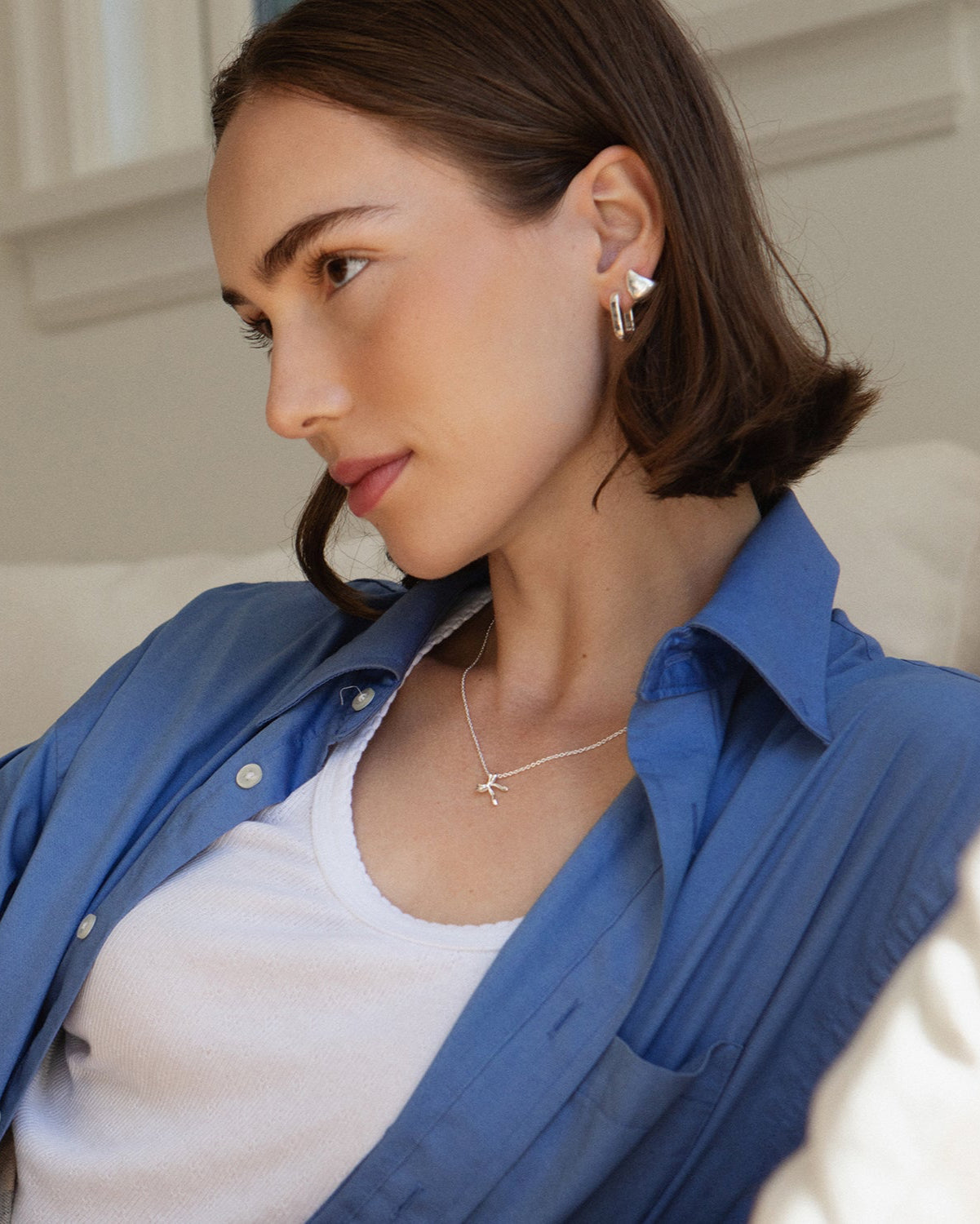 Bow Necklace