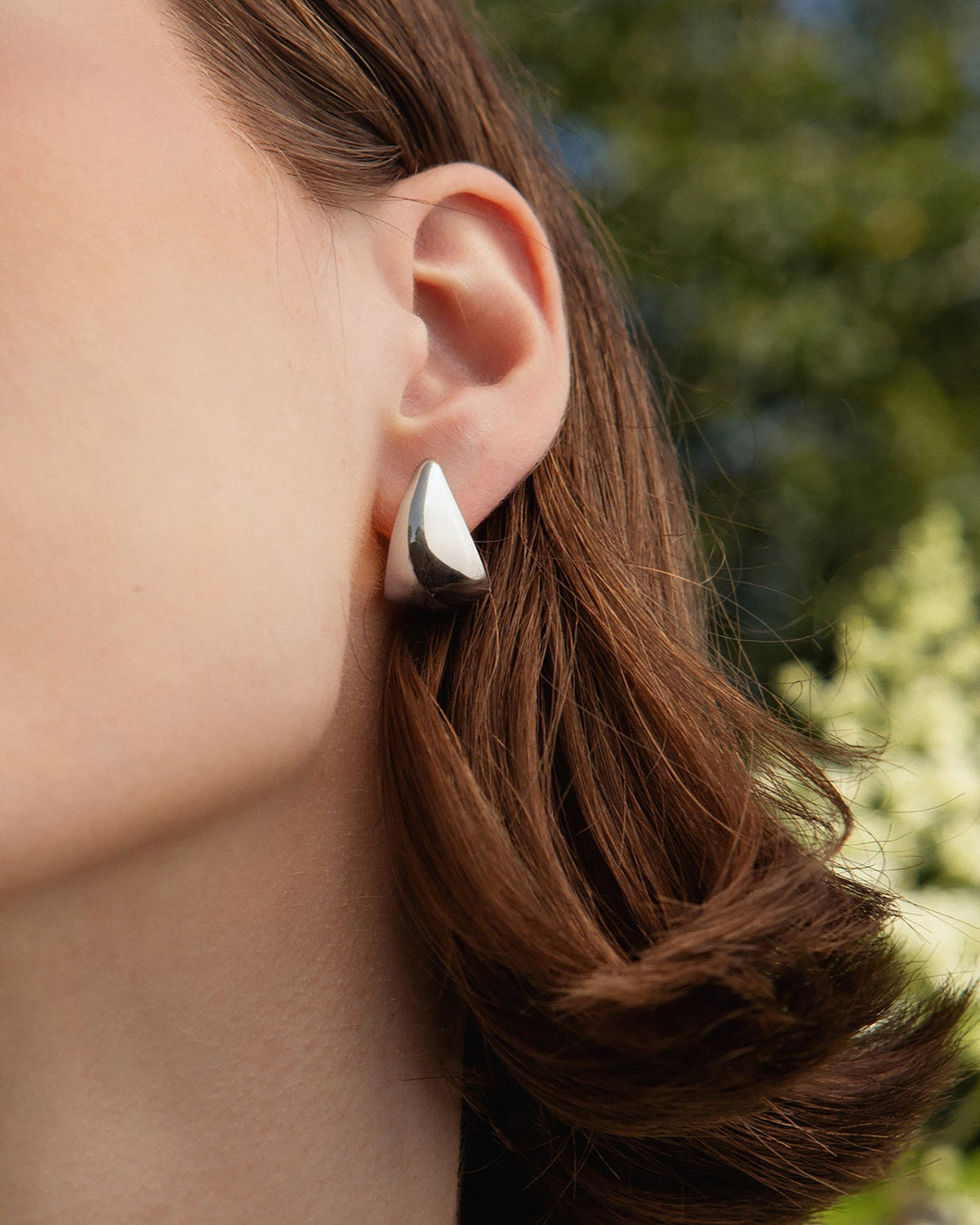 Bold Claw Hoops