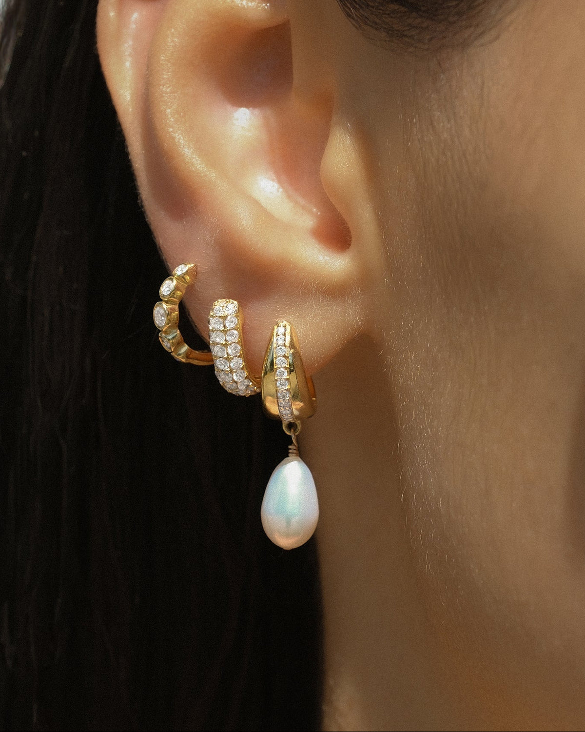 Costa Pearl Hoops