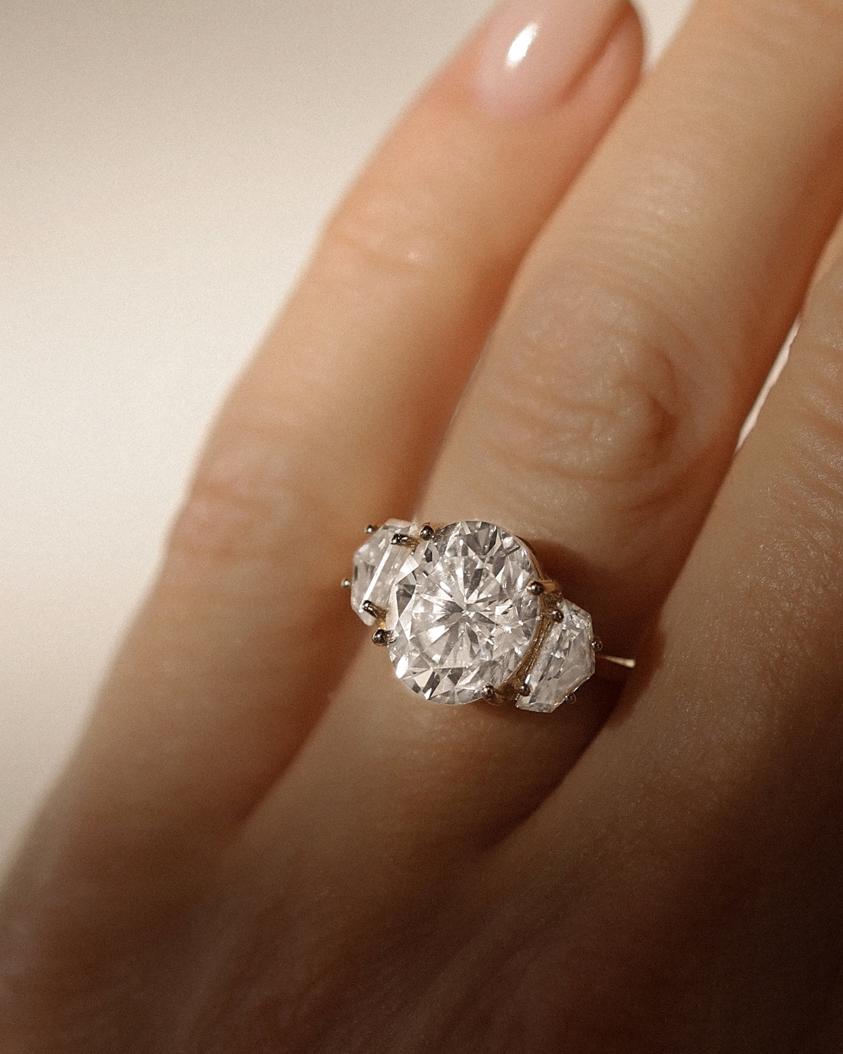 Epaulette Bold Ring