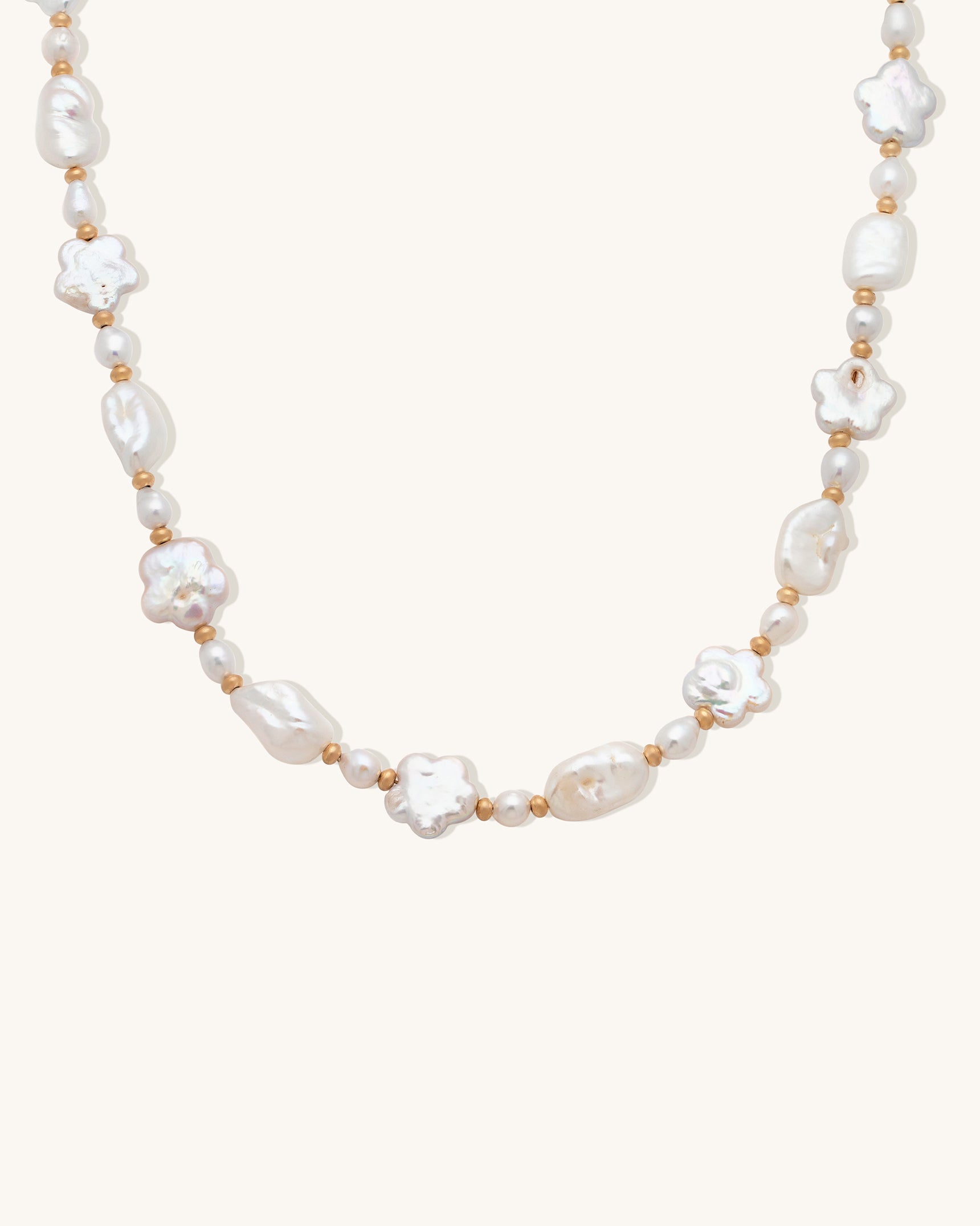 Flower Pearl Necklace