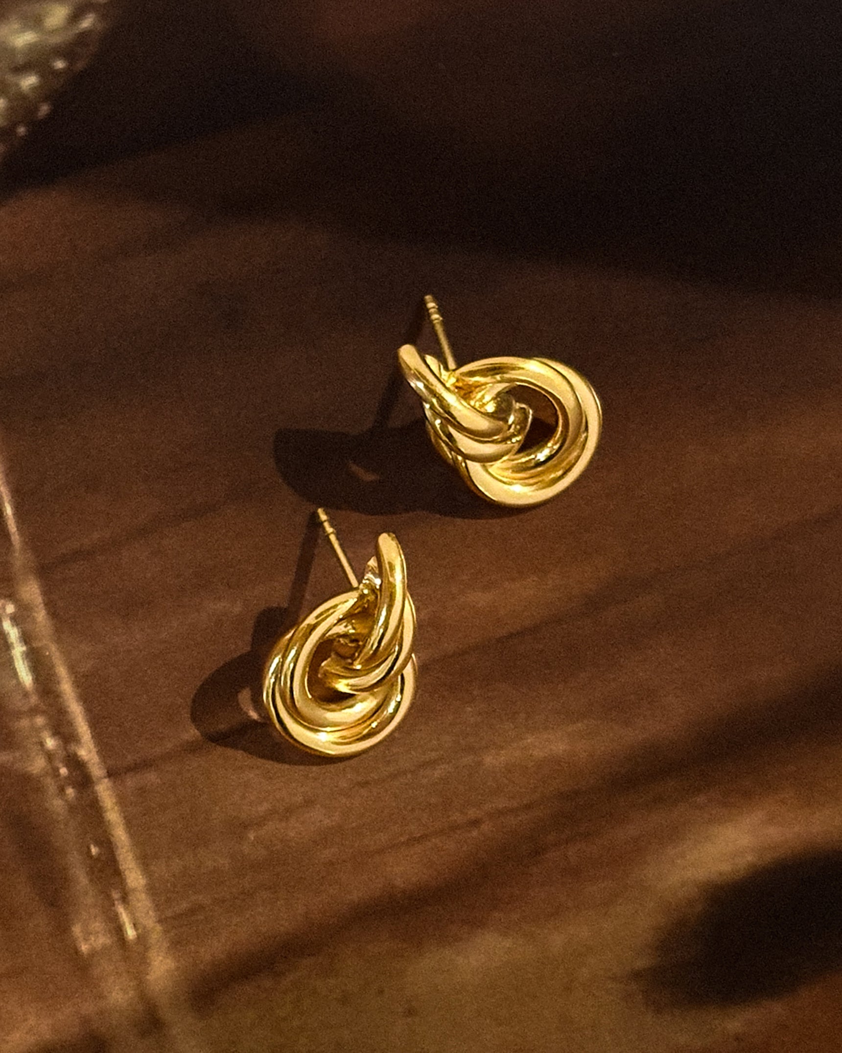 Mini Nodita Earrings