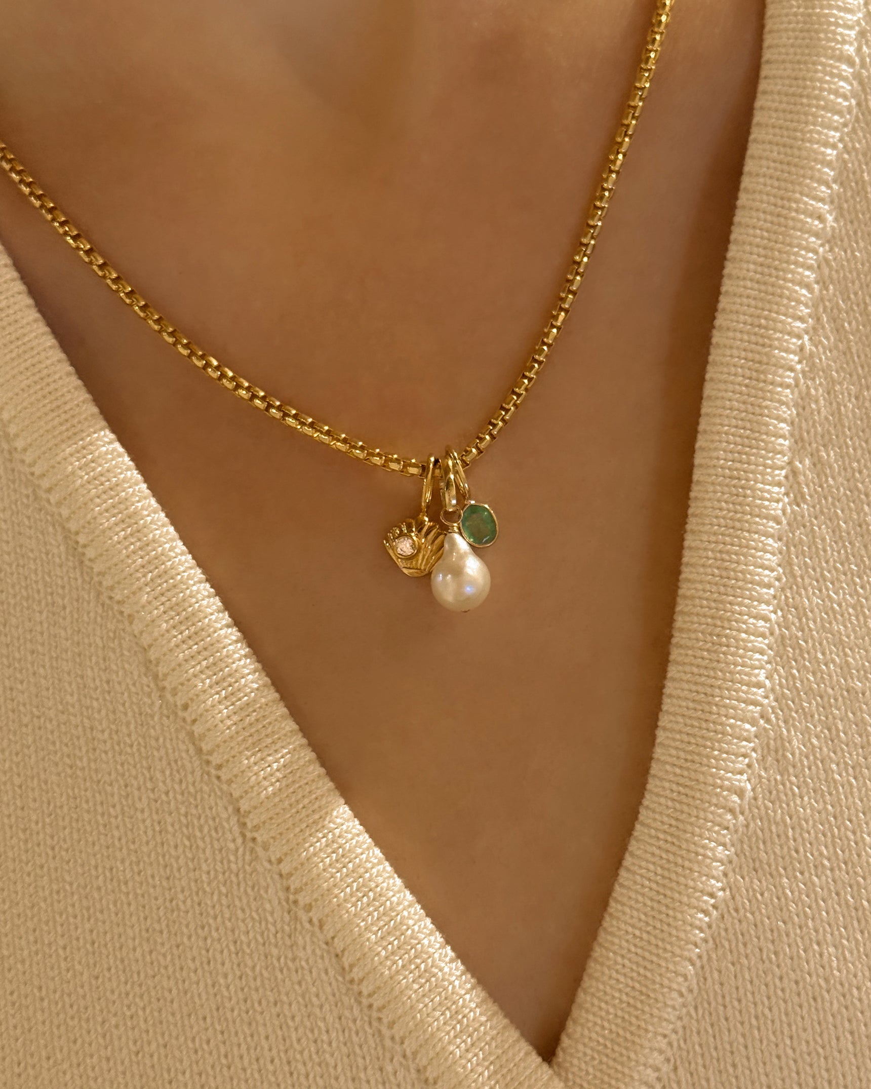 Sofia Slice Emerald Pendant