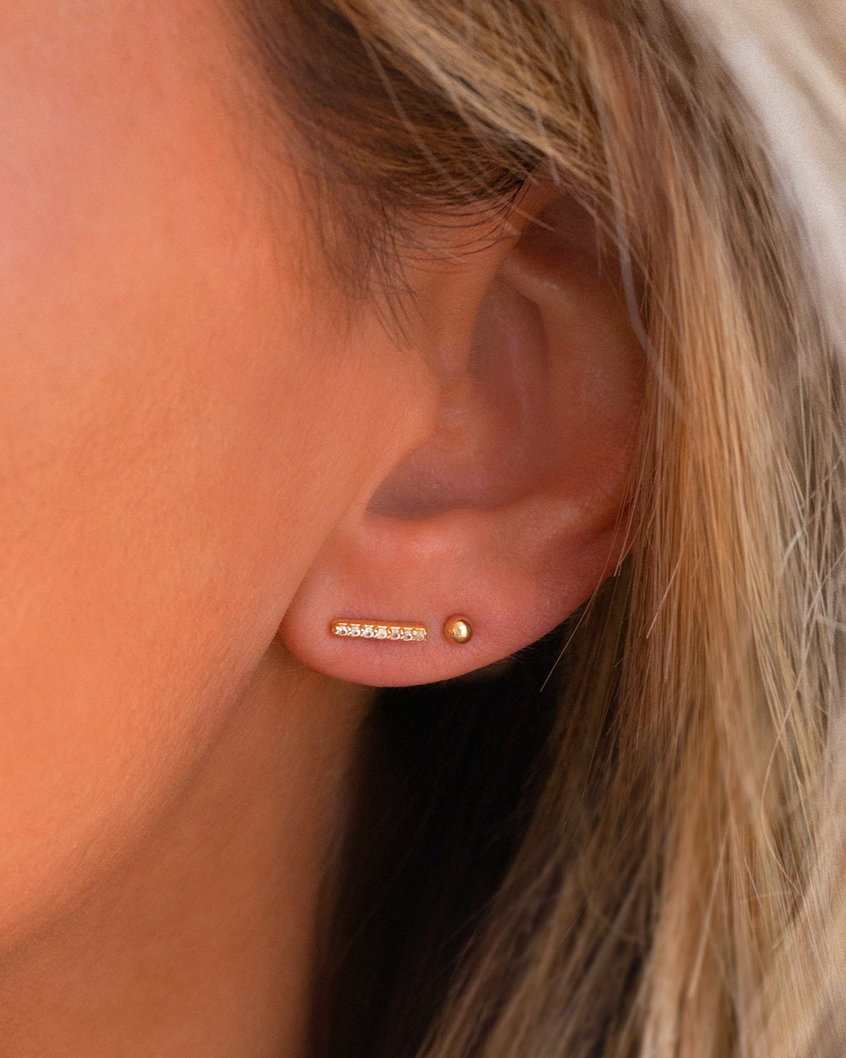 Pave Bar Studs