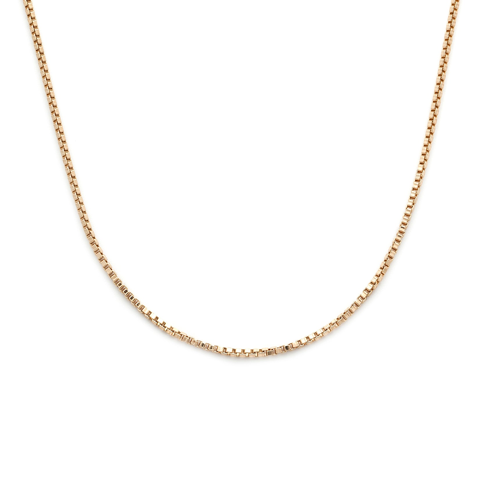 Buy 18K gold chains for women online | Ladies Gold Chain - Starkle