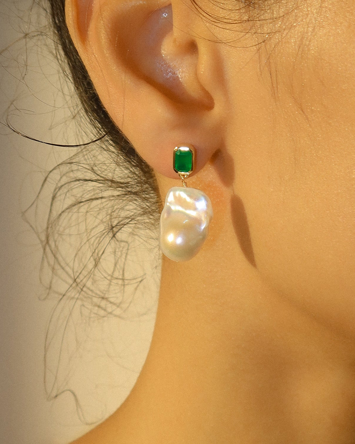 Green Onyx Baroque Mid Drop