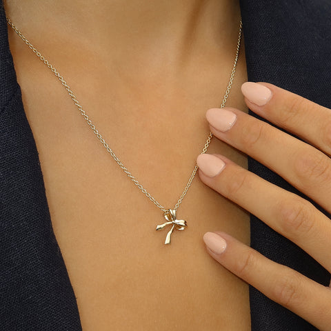 Bow Necklace