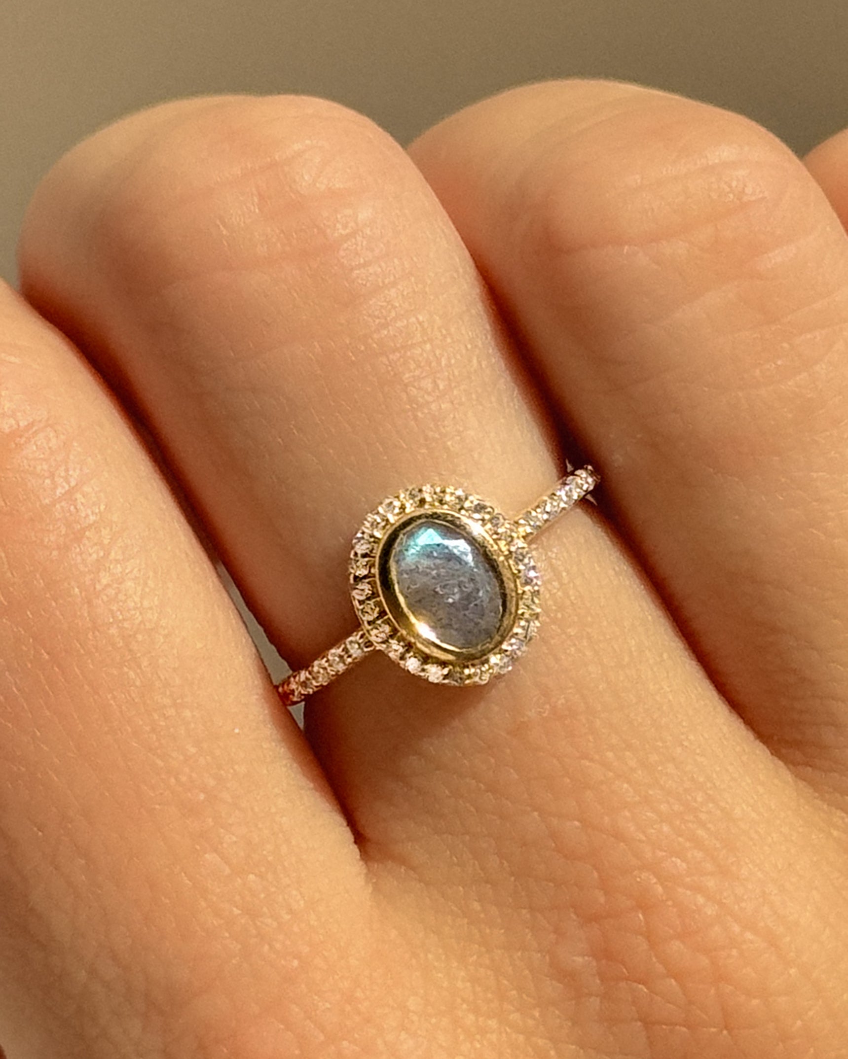 Cameo Labradorite Ring