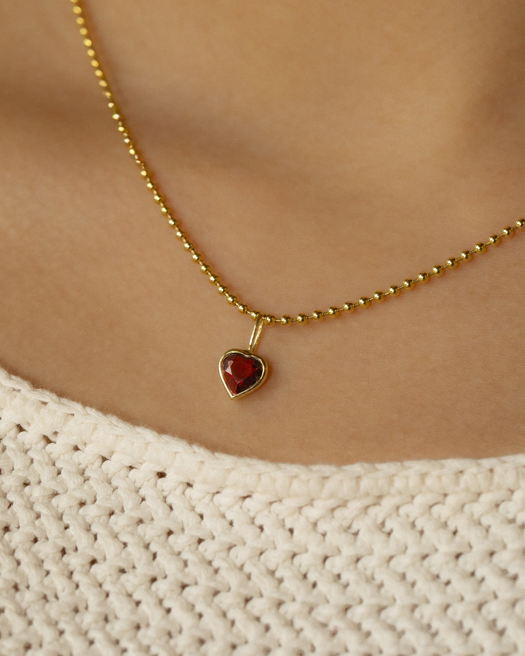 Coeur Garnet Pendant