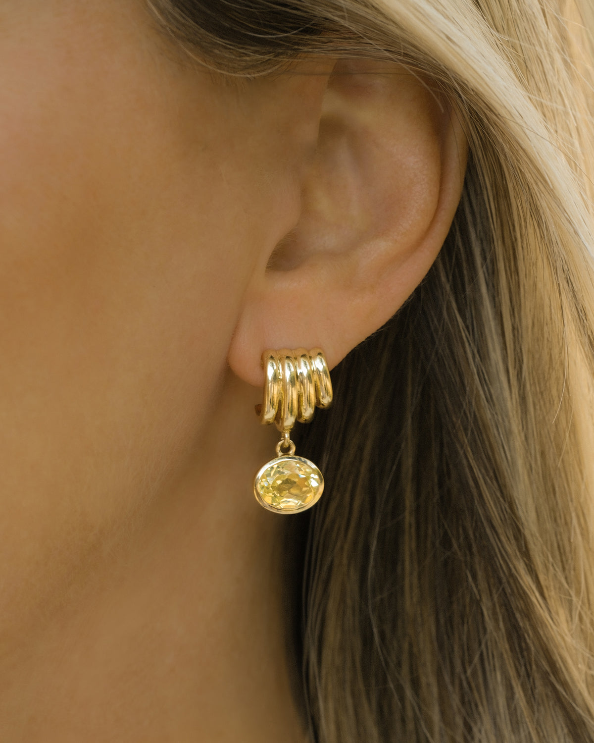 Quattro Canary Hoops