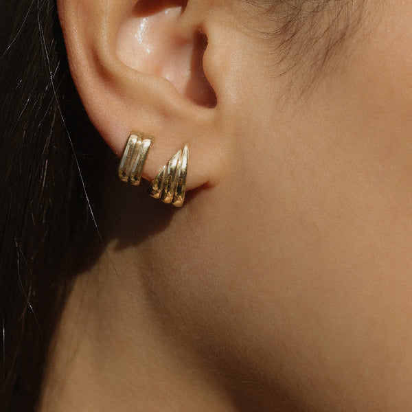 Swirl Studs | Gold