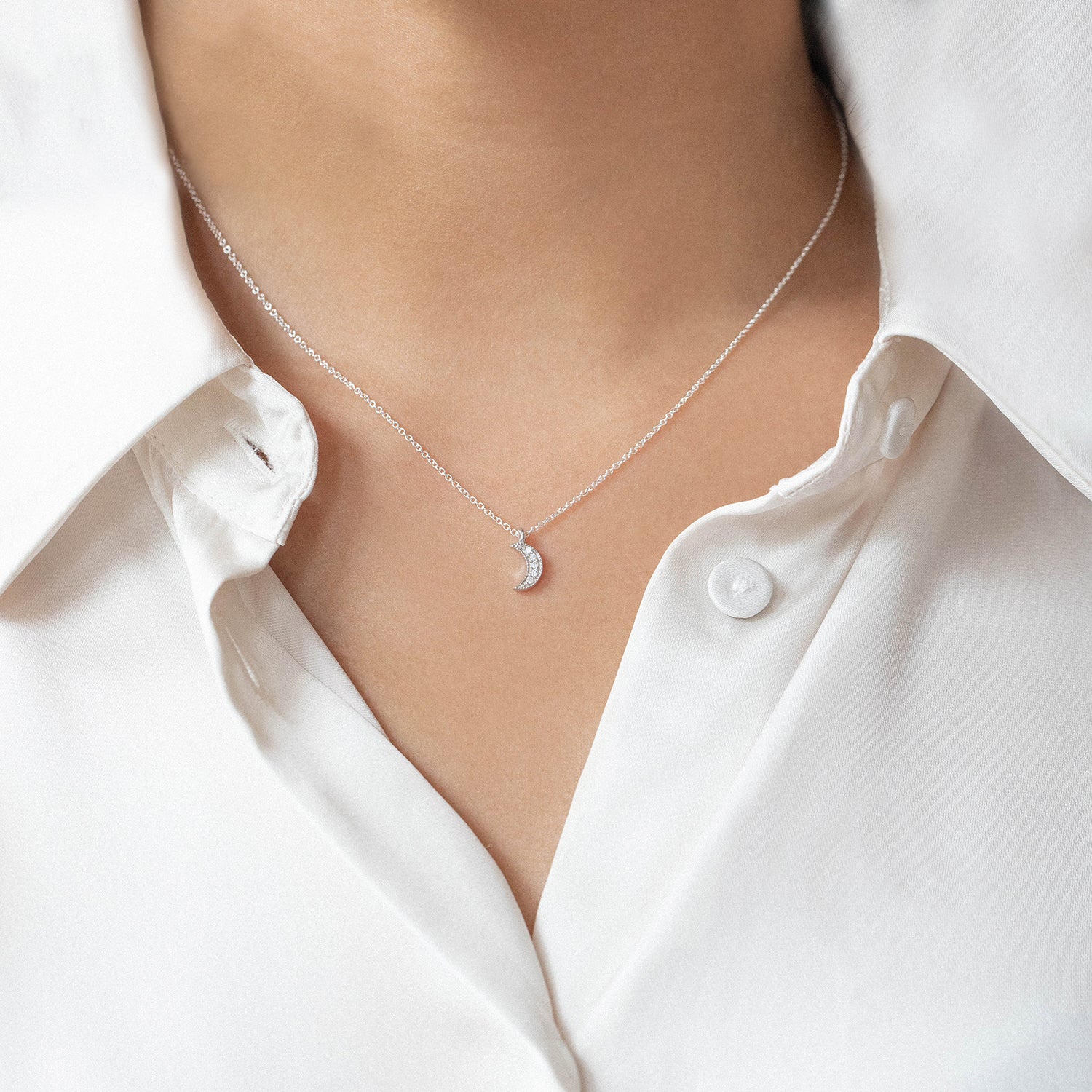 Luna Crescent Moon Necklace | Silver