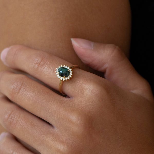 Mini Antiquity Ring | Emerald