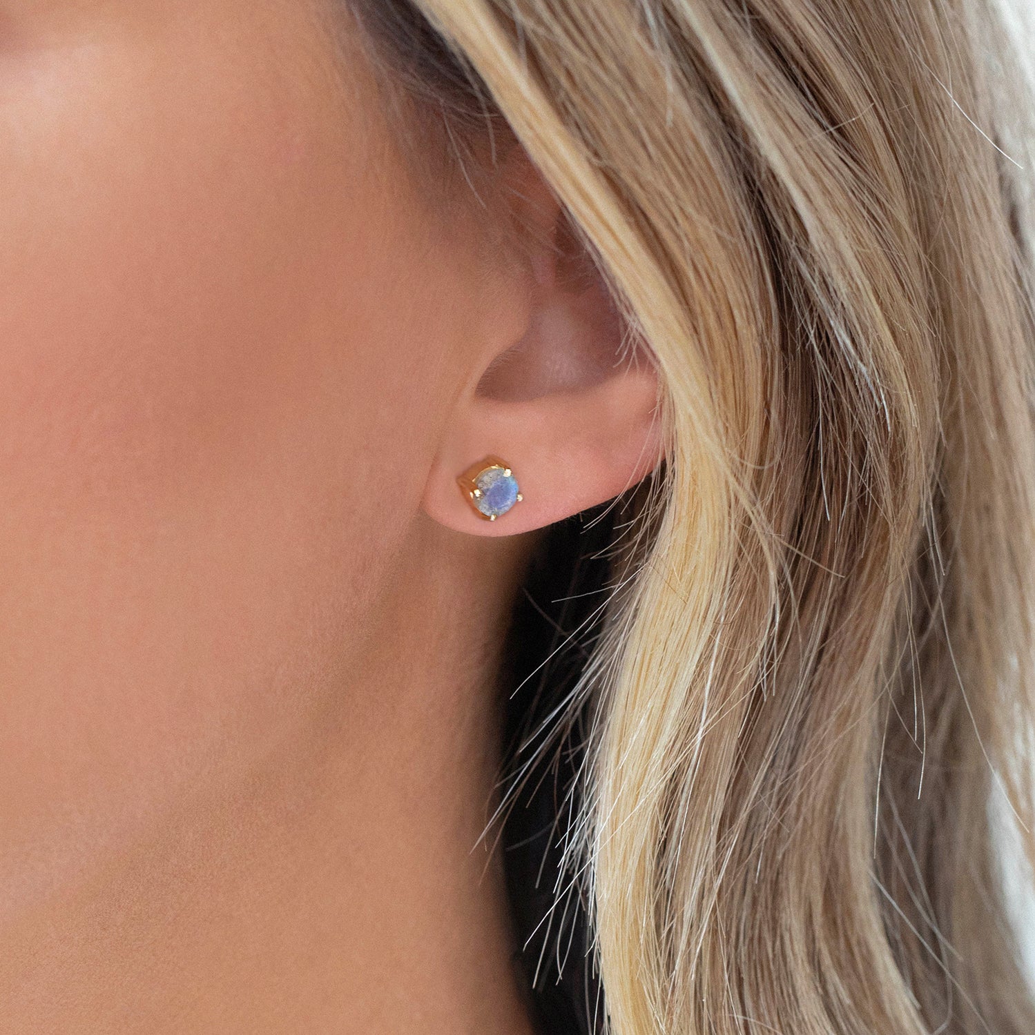 Petite Prong Labradorite Studs