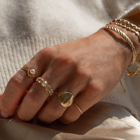 Compass Ring | Pearl